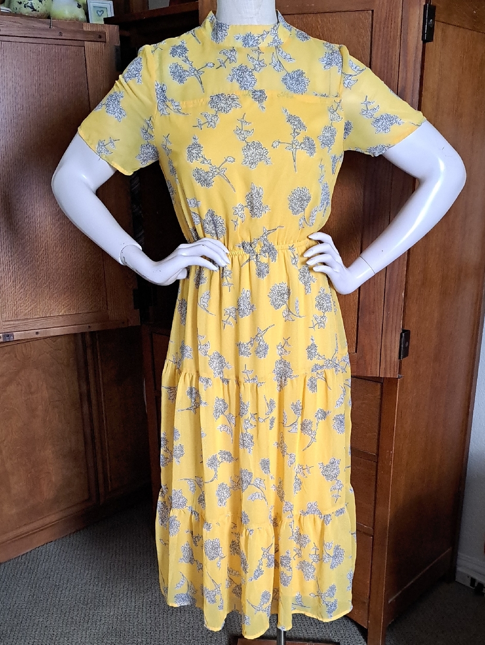 LULUS Floral Dressed Up Mustard Yellow Floral Print Midi Dress